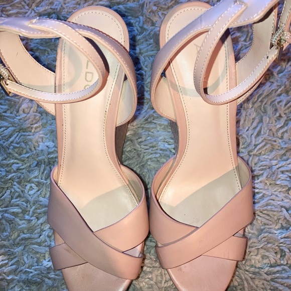 Aldo Wedge Heels - Picture 3 of 7